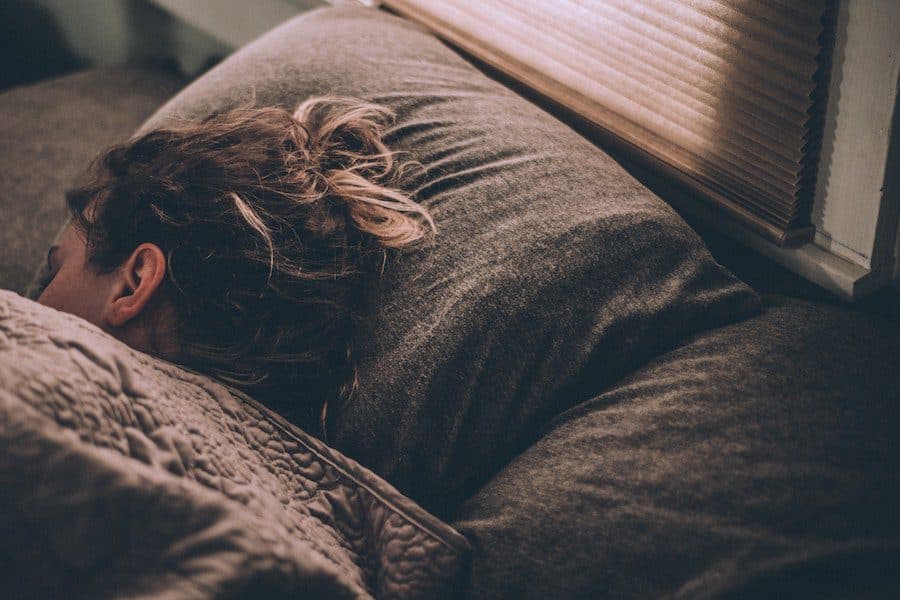 Comment s’endormir facilement : 16 techniques simples pour un sommeil réparateur