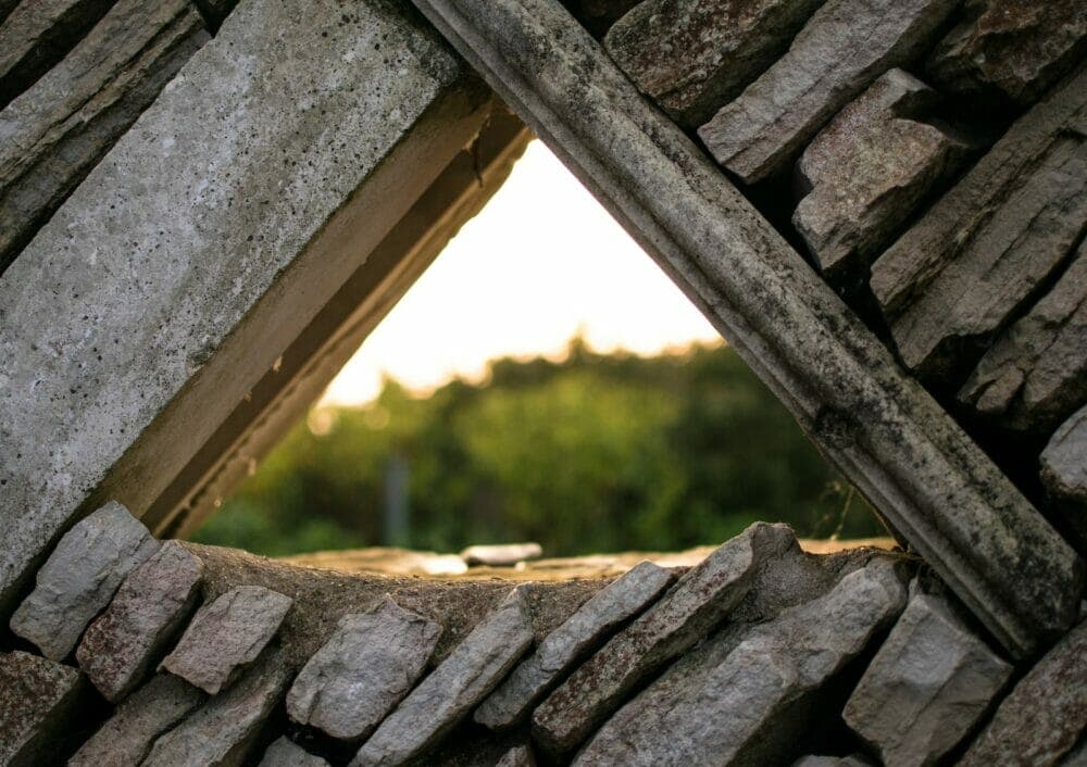 triangle stone window